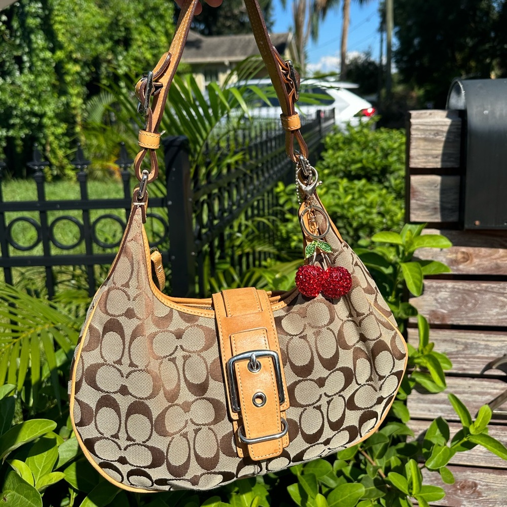 🍒 Coach Signature Classic Buckle Hobo Shoulder Handbag 🍒
